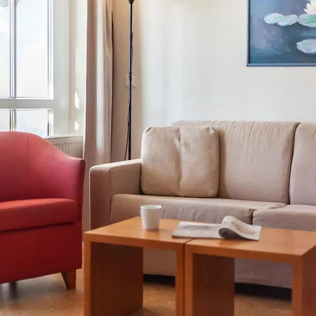 Apartment 664, Seepark *