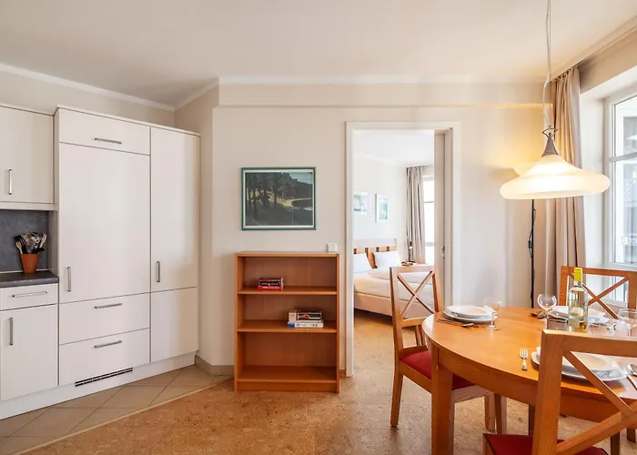 664, Seepark Apartment *